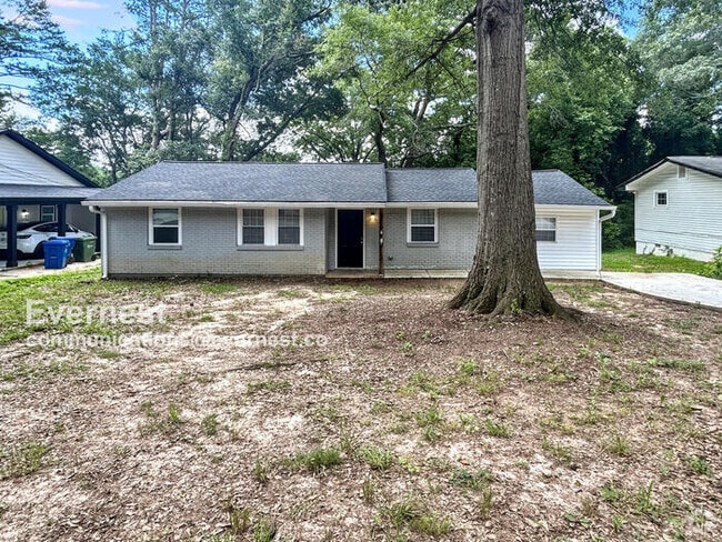 Building Photo - 1135 Regis Rd SE Rental