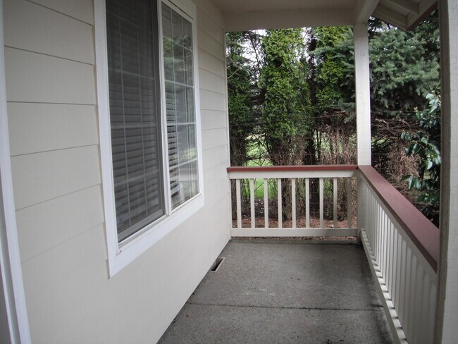 Photo - Spacious home and yard ready for you!