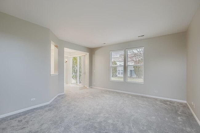 Photo - 3174 Bromley Ln