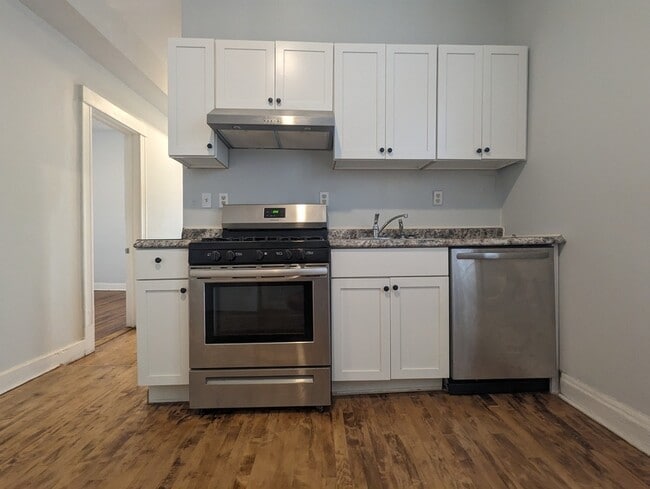 Photo - 3542 N Halsted St Unidad 3