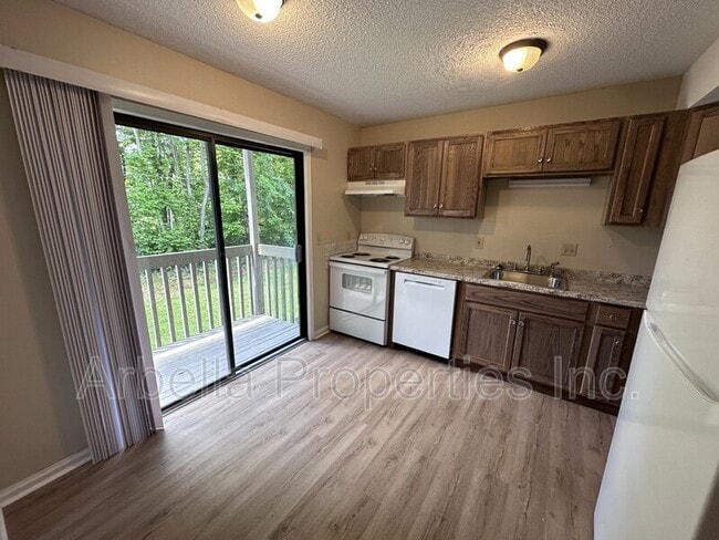 Photo - 103 Beech St Unidad Apt 8