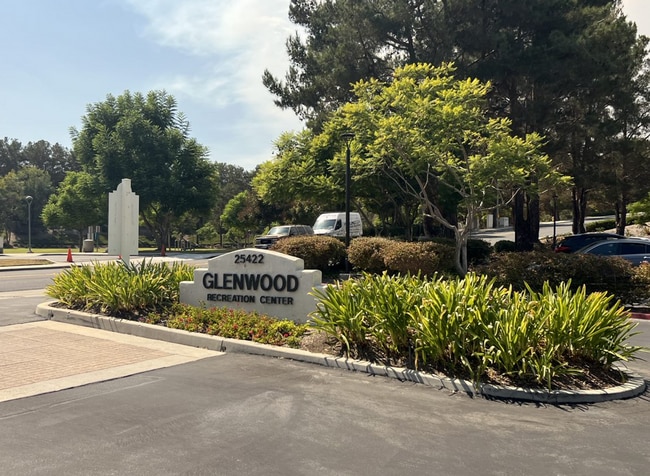 Building Photo - Amazing one bedroom condo in desirable Aliso Viejo