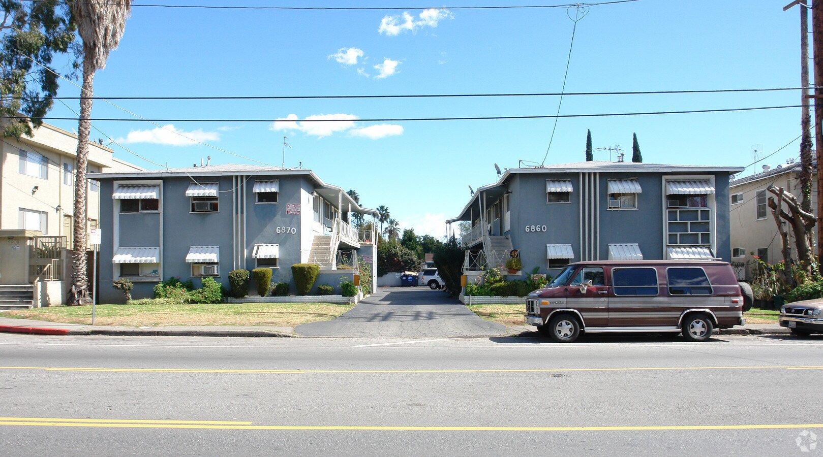 Photo - 6860-6870 Hazeltine Ave Apartments