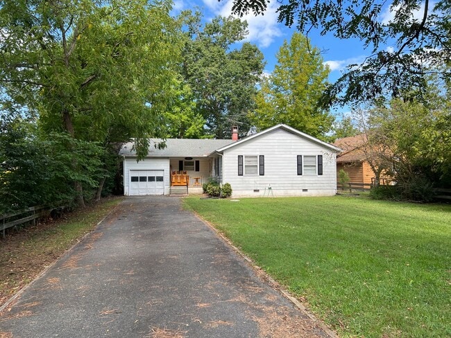 Photo - One Level Waterfront Home