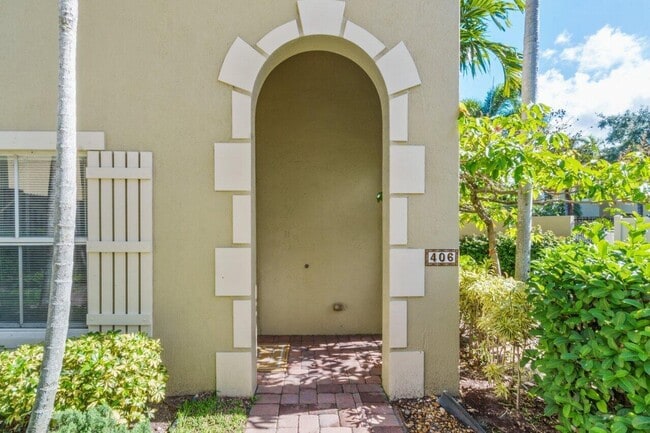 406 Lake Monterey Cir