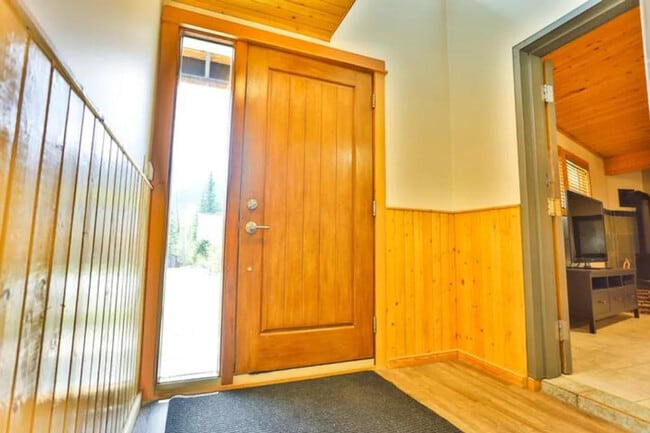 Photo - 4595 Alpine Way Unit SI ID1473821P