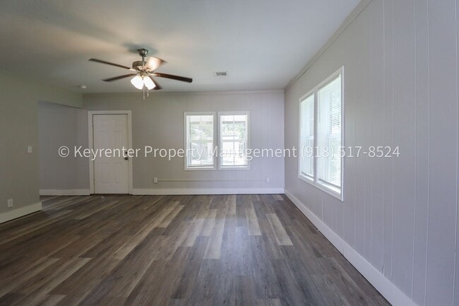 Photo - Beautifully Redone 2 Bedroom House! Available for a 5/1 Move In!!! *Updated Photos to Come*