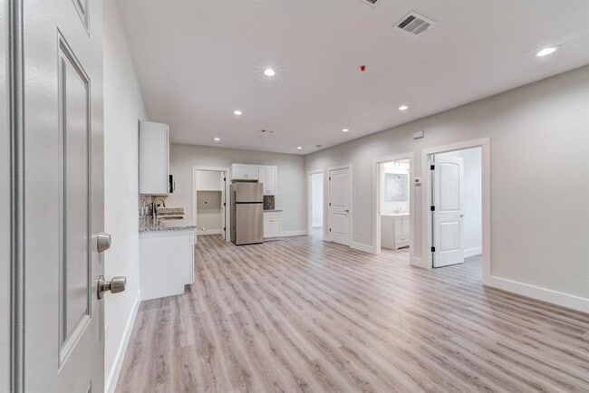 Photo - 2906 Berry Rd Apartment Unit 8