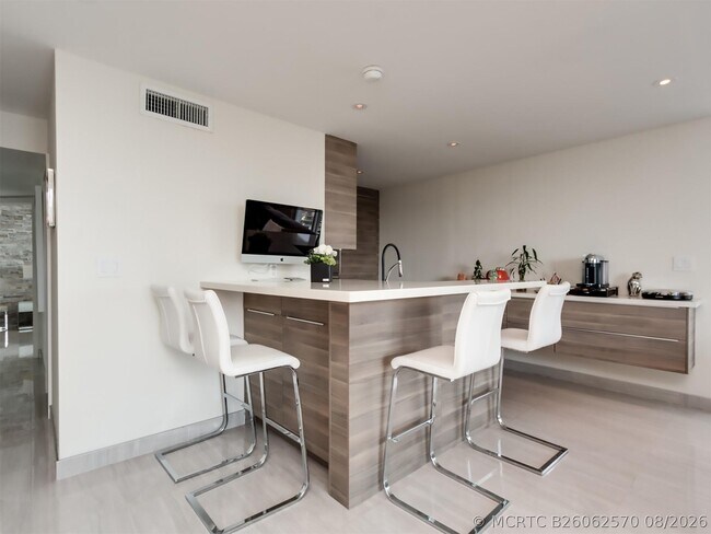 888 Intracoastal Dr Unit 10E