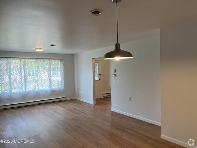 Building Photo - 134A Buckingham Dr Rental