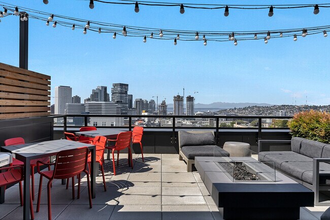 Photo - Jet on Boylston