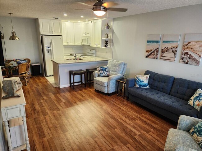 Photo - 4347 Tahitian Gardens Cir Unit B