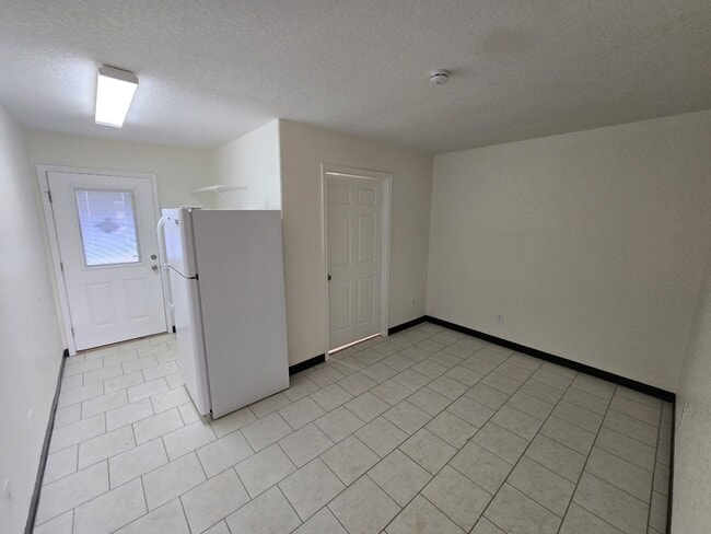 Building Photo - 126 Alton Ave