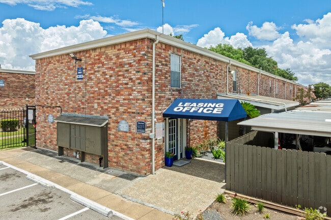 Leasing Office