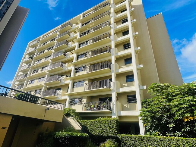 Building Photo - 21 Craigside Pl Unit 4C