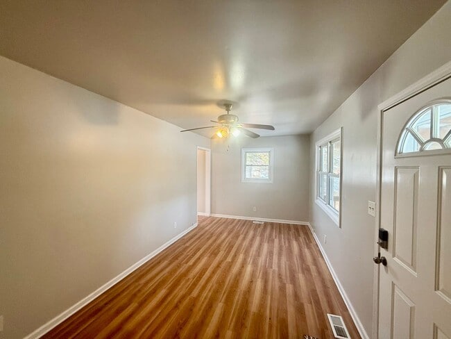 Photo - Two bedroom, 1 bath house in Burlington