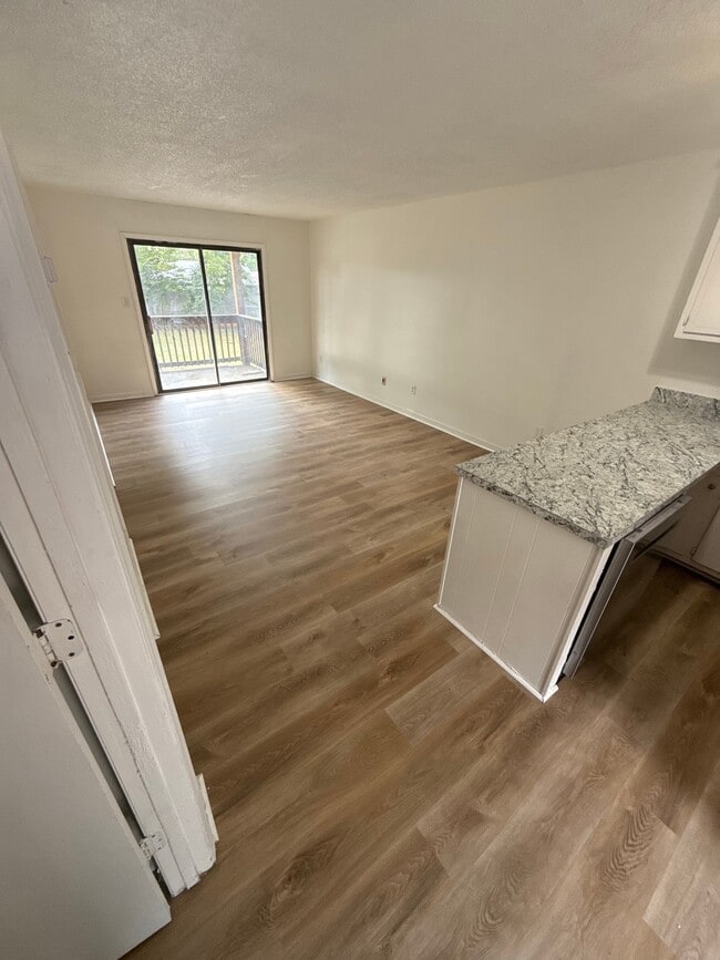 Photo - 1326 N Frye Ave Unit I