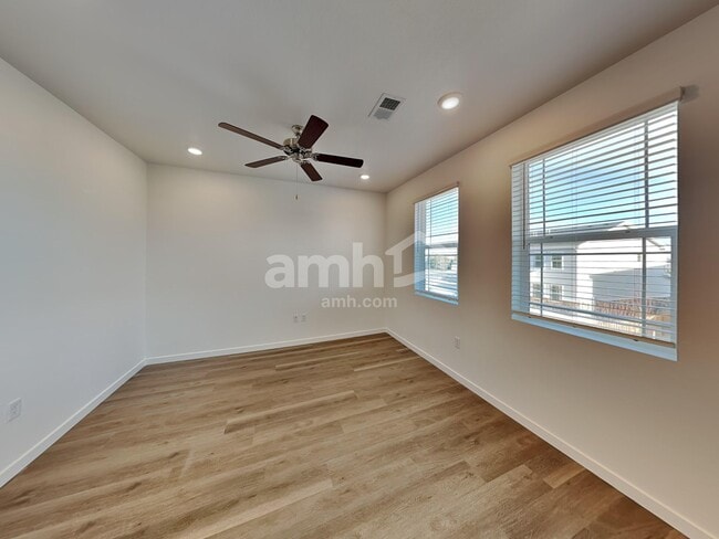 Photo - 26144 E Calhoun Pl