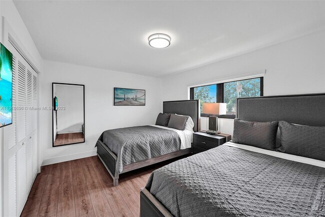 Photo - 243 NW 57th Ave Unidad B