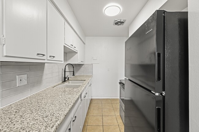 7120 Hooker St Unit 205