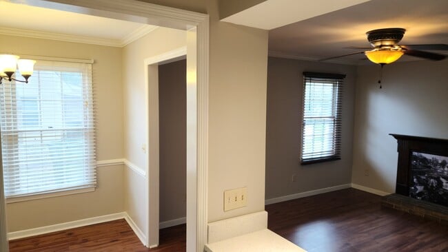 Photo - 114 Elizabeth Darby Ln