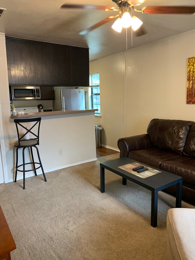 Photo - 4803 Hamilton Wolfe Rd Condo