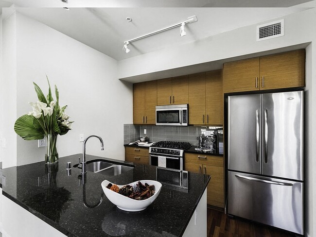 Building Photo - Axis Rental