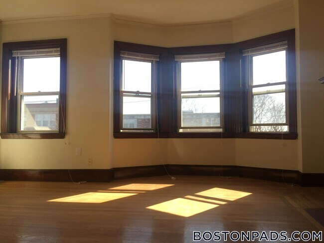 Photo - 163 Summer St Unit 32