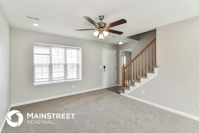 Photo - 1208 Deena St