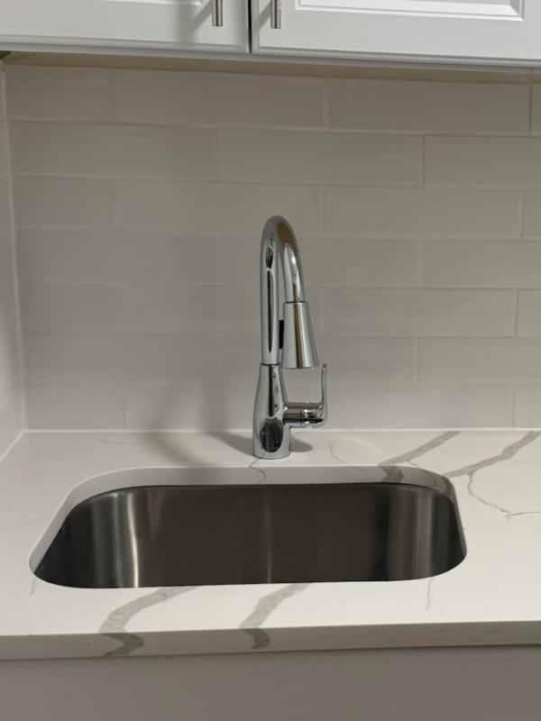 Photo - 5031 N Harding Ave Unidad G