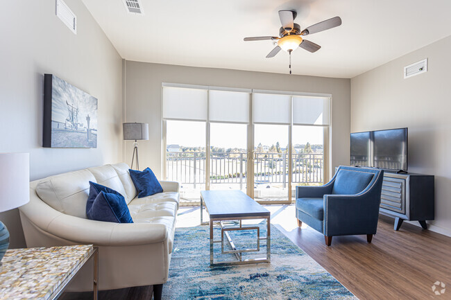 2BR, 2BA - 1,056SF - Villages of Americana