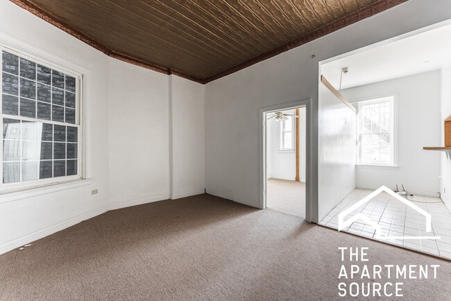 Building Photo - 2971 S Archer Ave Rental