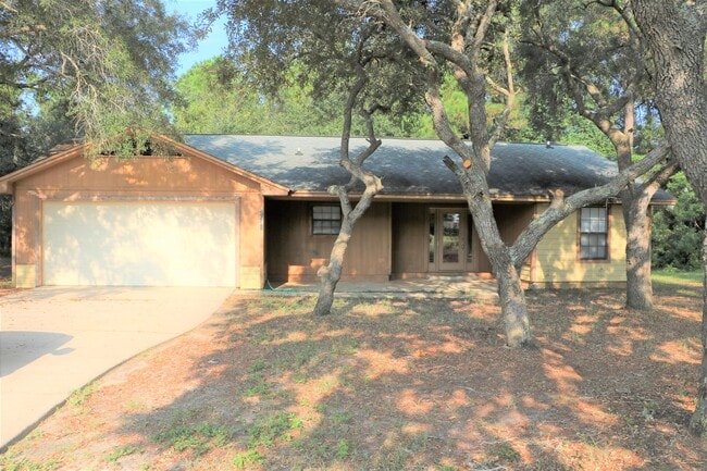 Building Photo - 2031 Casa De Oro St