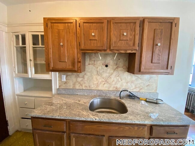 Building Photo - 53 Fellsway W Rental