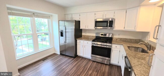 Photo - 6008 Raina Dr