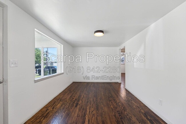Photo - 202 E 4th Ave