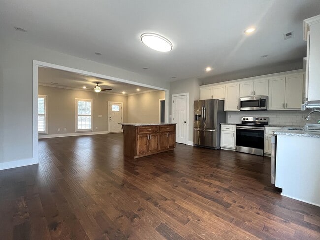 Photo - 122 Fargo Dr