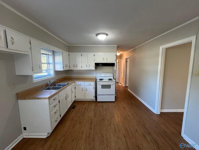 Photo - 1206 Eubanks St SW