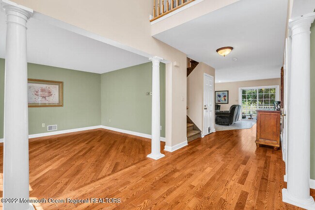 Photo - 33 Cottonwood Dr