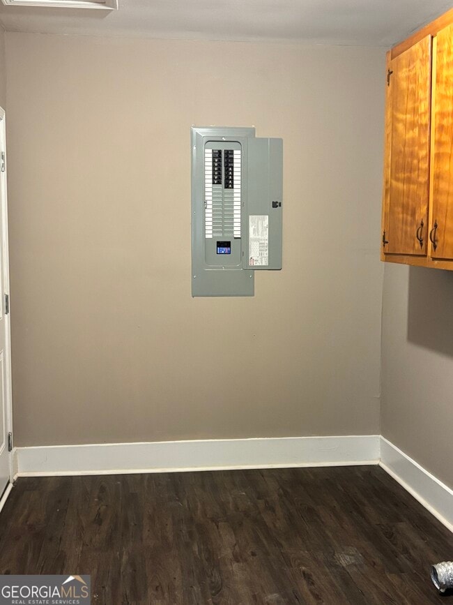 Photo - 631 Garden Ln