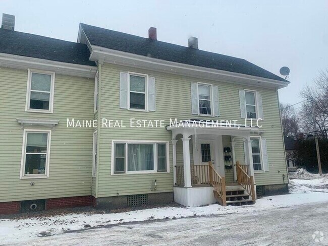 Building Photo - 318 Essex St Unit 2 Rental