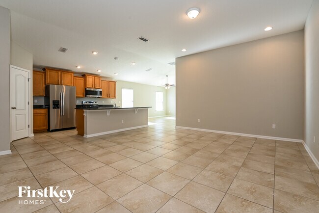 Photo - 12418 Itani Wy