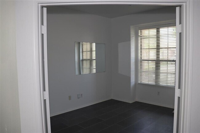 Photo - 829 Bethel Way