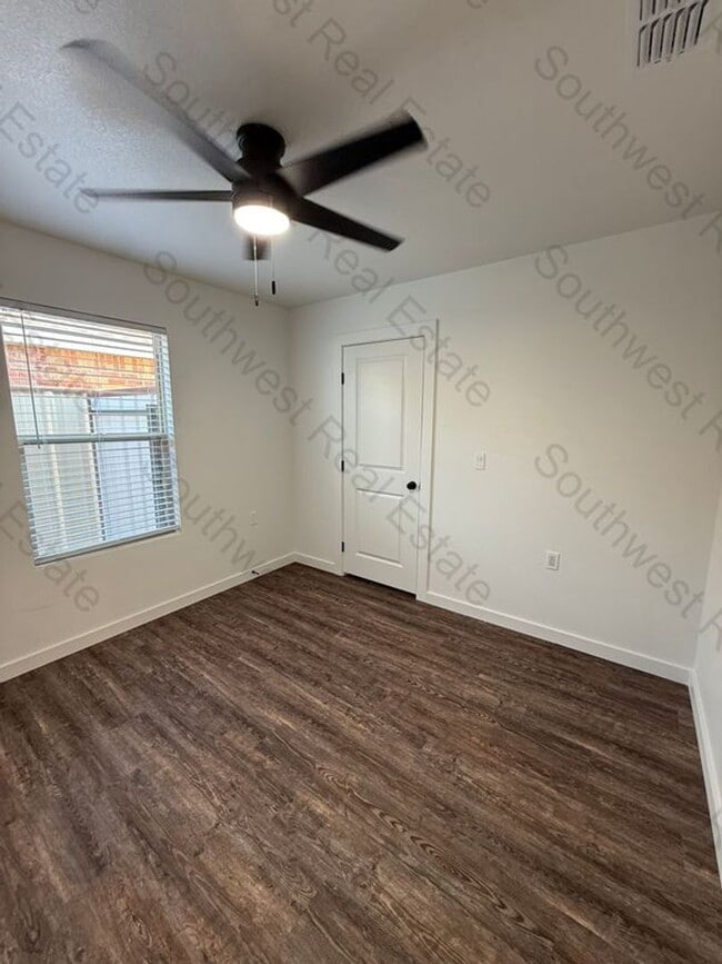 Photo - 3517 Ethan Ave Unit B
