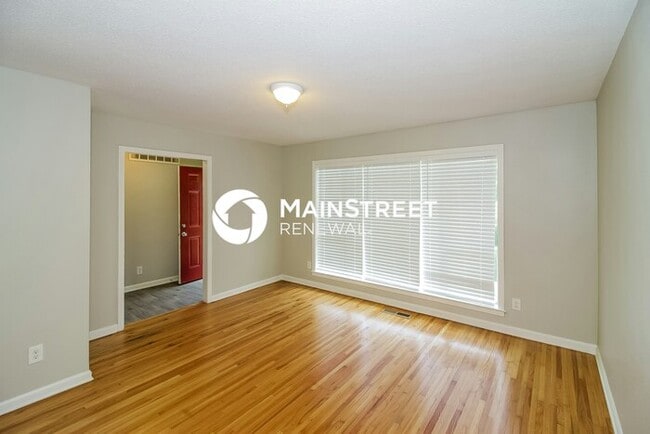 3 Bedroom Pet-Friendly Home in Memphis, TN with Main Street Renewal