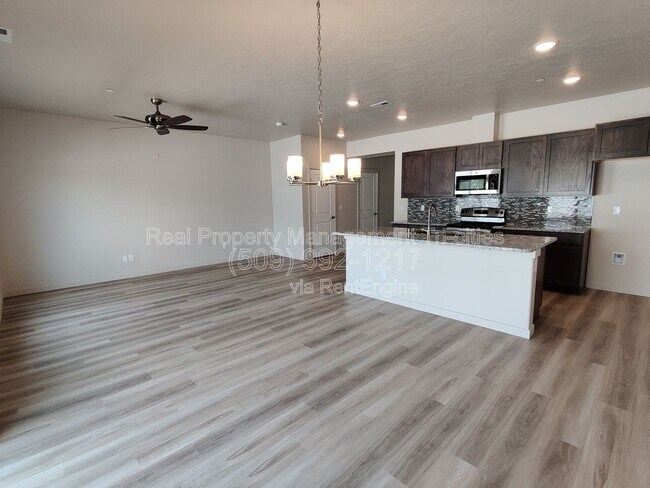 Photo - 3918 W 5th Pl