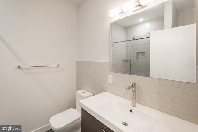 Photo - 627 W Oxford St Unit 2