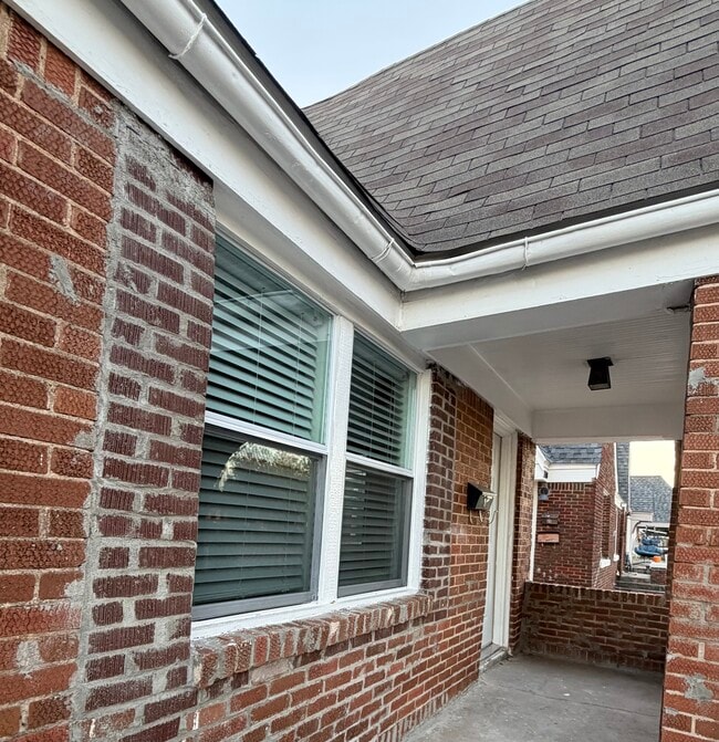 Photo - 2536 NW 21st, Okla