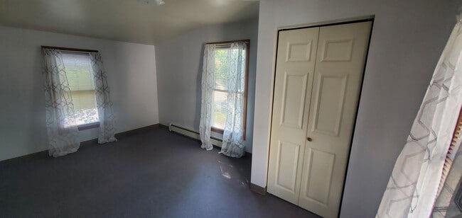 749 Union St Unit 4