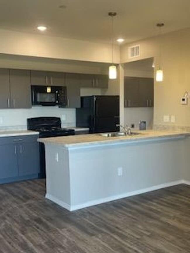 Photo - Apex Villas